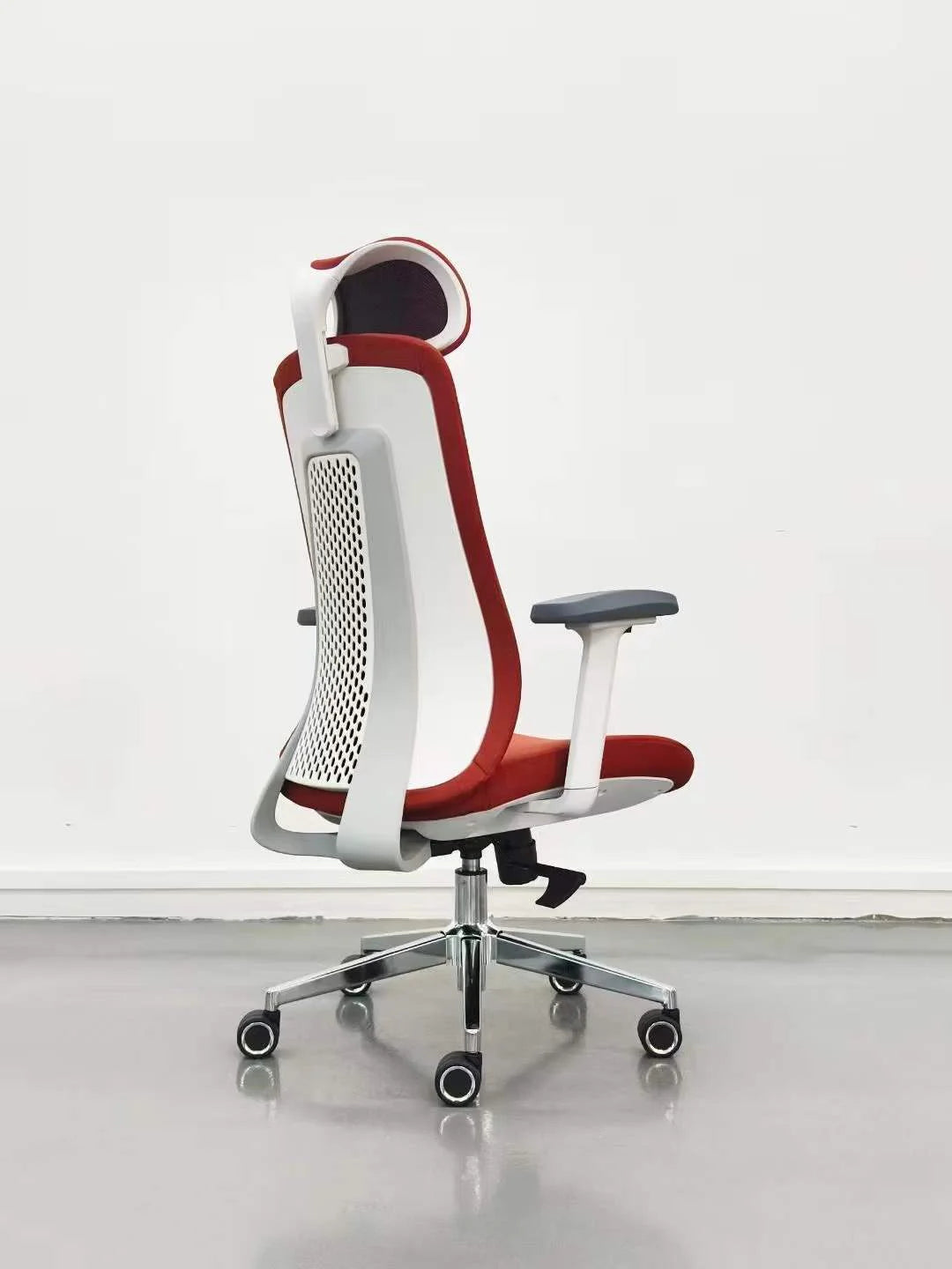 Neva Quantum Chair