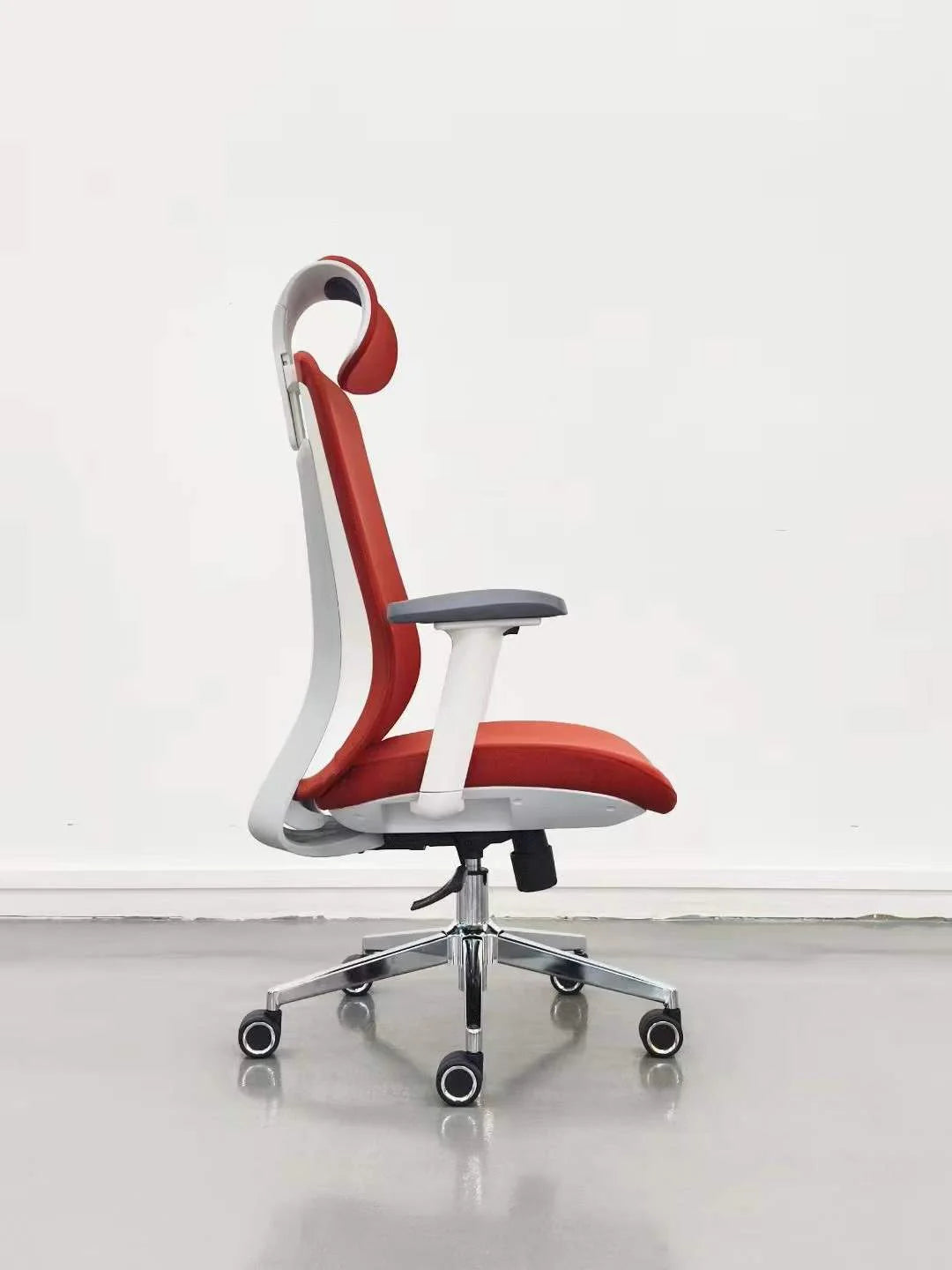 Neva Quantum Chair