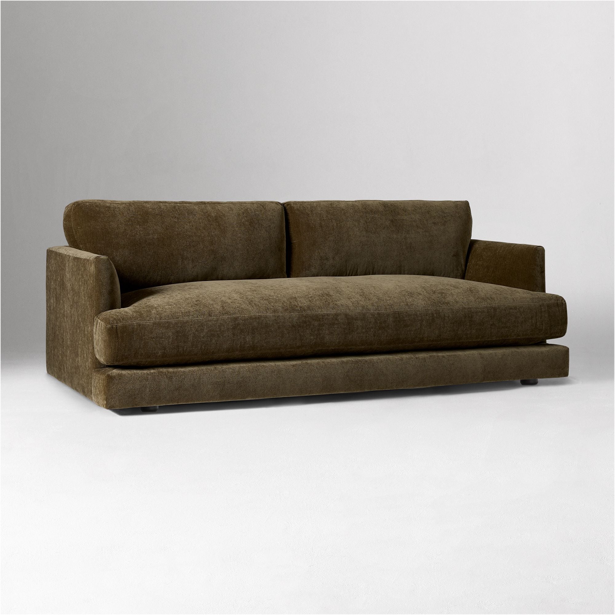 Neva Elaris Sofa