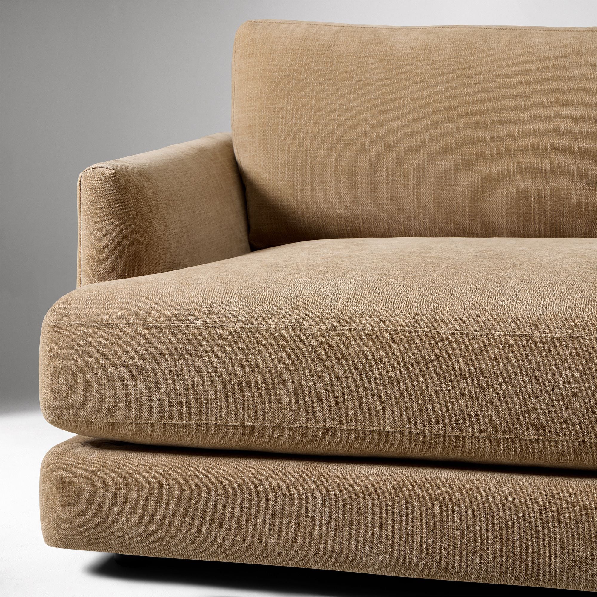 Neva Elaris Sofa
